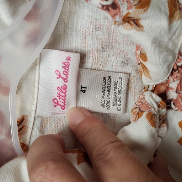 HOST PICK. Girl's Flower Print Denim Jacket Size 4T - Picture 3 of 4